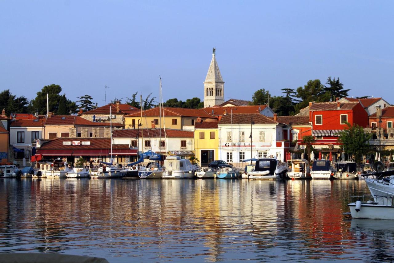 Apartments With A Swimming Pool Novigrad - 7078 Экстерьер фото